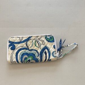 Floral Blue and Green Women's Wristlet